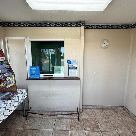 Motel 6 Selma, Ca Dış mekan fotoğraf