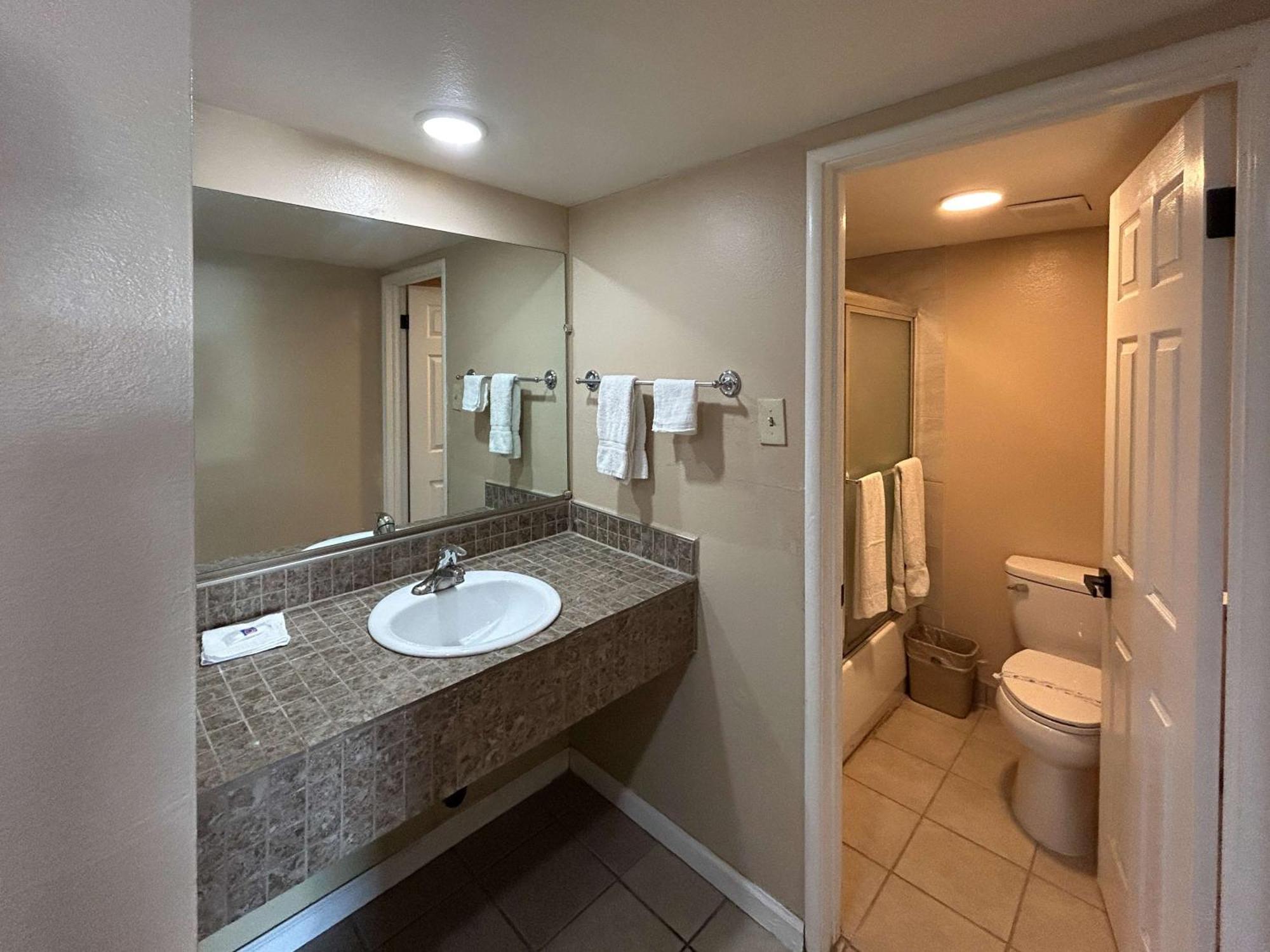 Motel 6 Selma, Ca Dış mekan fotoğraf