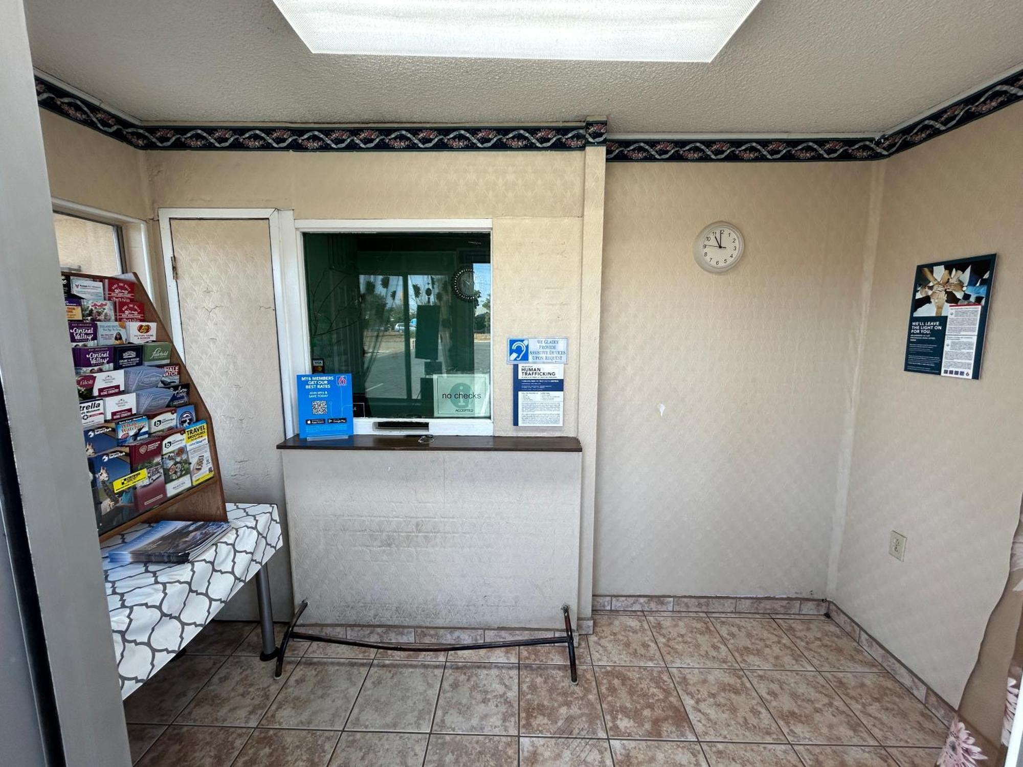 Motel 6 Selma, Ca Dış mekan fotoğraf