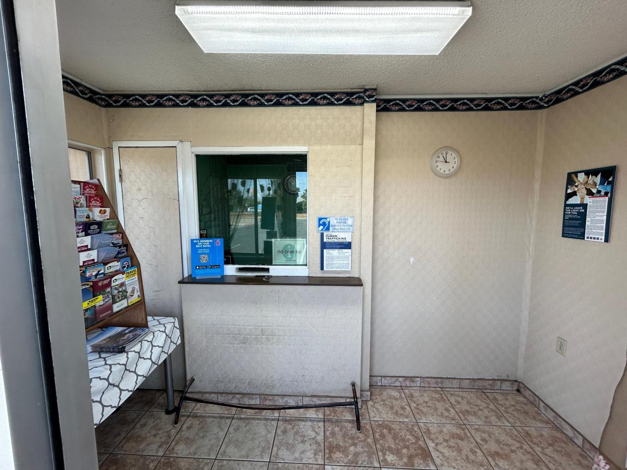 Motel 6 Selma, Ca Dış mekan fotoğraf